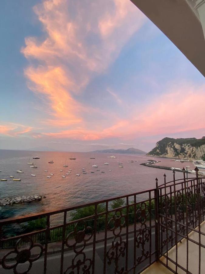 Casa Di Charme Panoramica A Sulla Spiaggia. Apartamento Capri